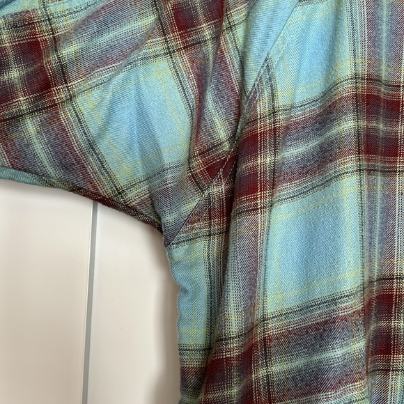 BDG Small Shacket - Picture 4 of 8